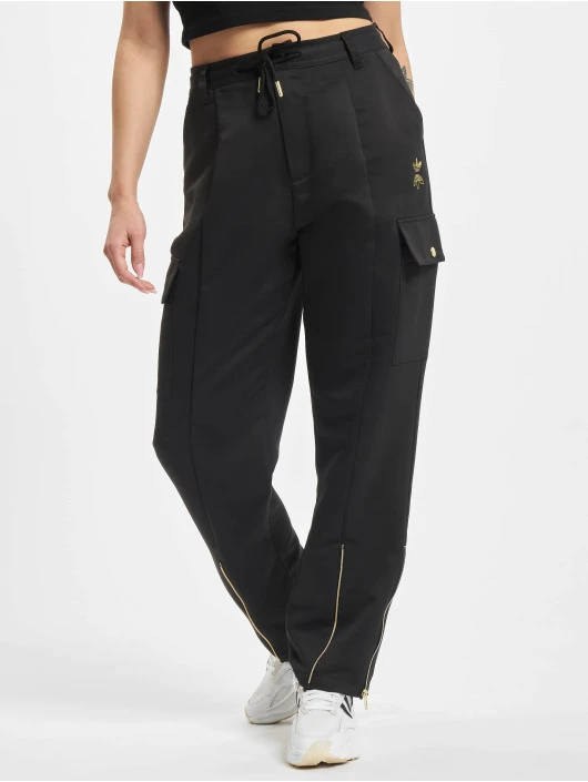 Adidas Originals Damen Cargohose Cargo In Schwarz 1 Adidas Originals Damen Cargohose Cargo In Schwarz
