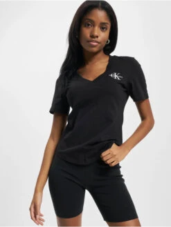 Calvin Klein Damen T-Shirt Monogram Logo Slim V-Neck In Schwarz