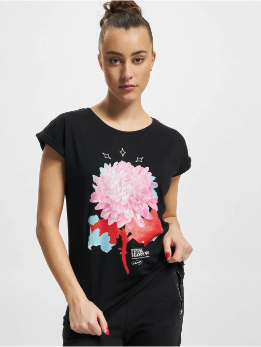 Mister Tee Damen T-Shirt Ladies Future Season In Schwarz 1 Mister Tee Damen T-Shirt Ladies Future Season In Schwarz