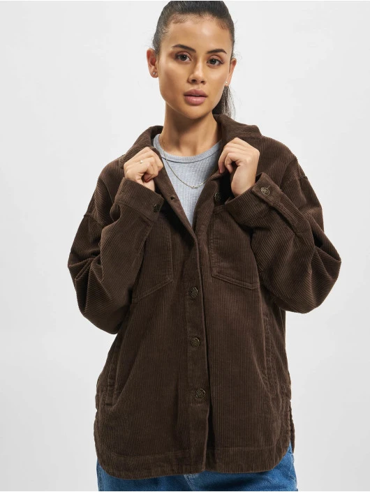 ONLY Damen Hemd Bitten Cord Round Shacket In Braun 1 ONLY Damen Hemd Bitten Cord Round Shacket In Braun