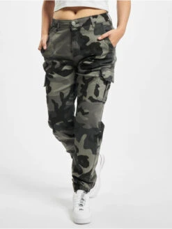URBAN CLASSICS Damen Cargohose Ladies High Waist In Camouflage