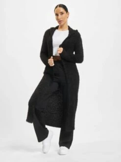 URBAN CLASSICS Damen Strickjacke Hooded Feather In Schwarz